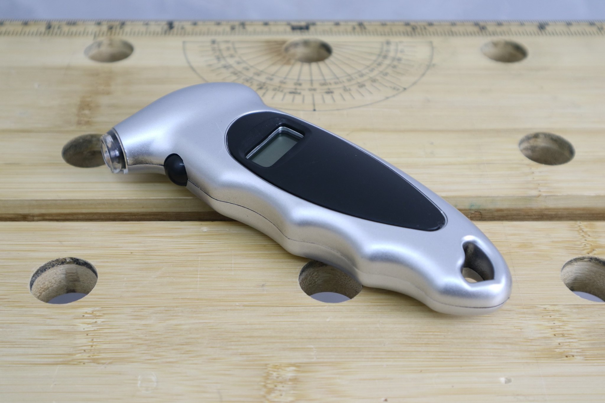 DigitalTire เครื่องวัดลมยางดิจิตอล