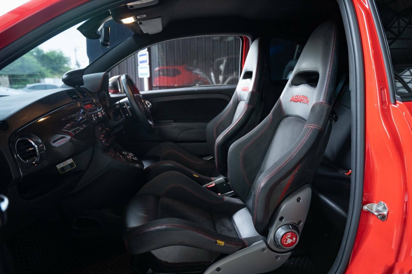 FIAT ABARTH 695 TRIBUTO FERRARI Limited Edition ปี 2012