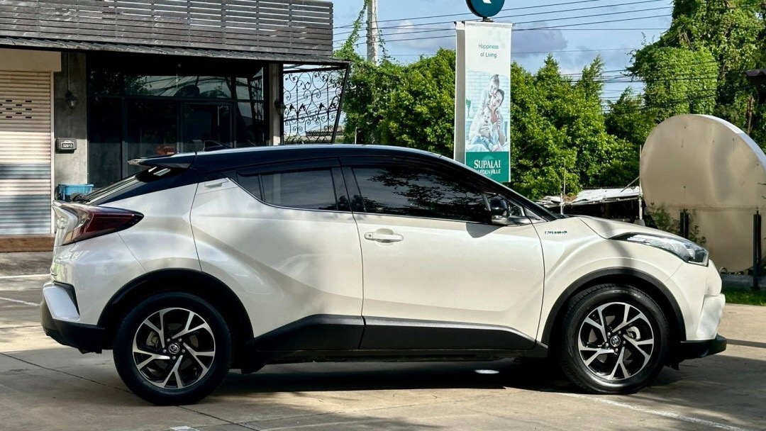 TOYOTA CHR 1.8 HV Hi ปี 2019