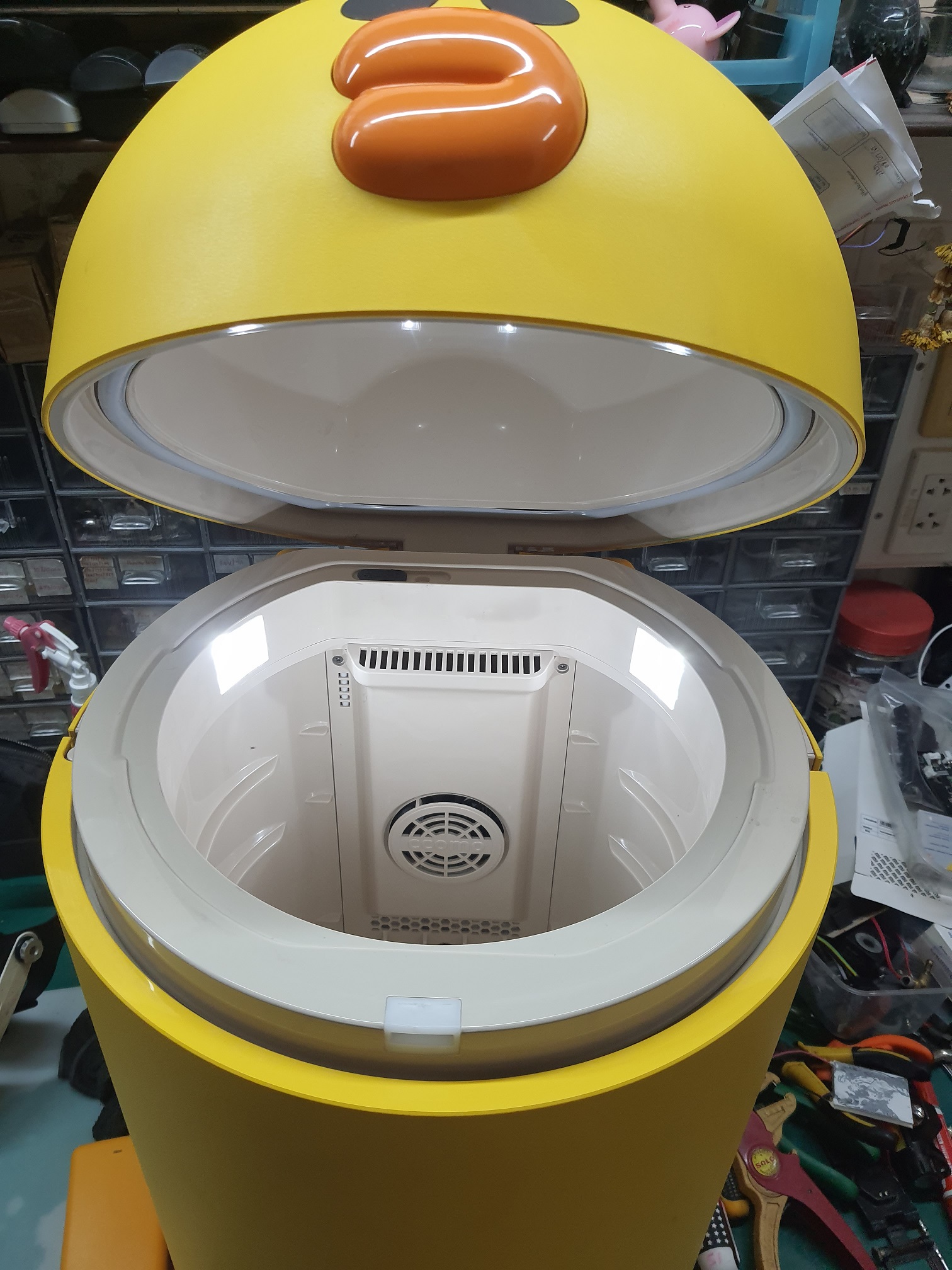 ซ่อมตู้เย็นมินิ sally&brown ยี่ห้อ CCOMO รุ่น C031CU อาการไม่เย็น