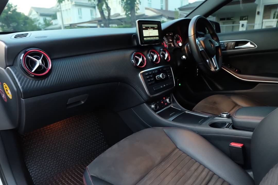 Mercedes Benz A250 AMG Sport ปี 2013
