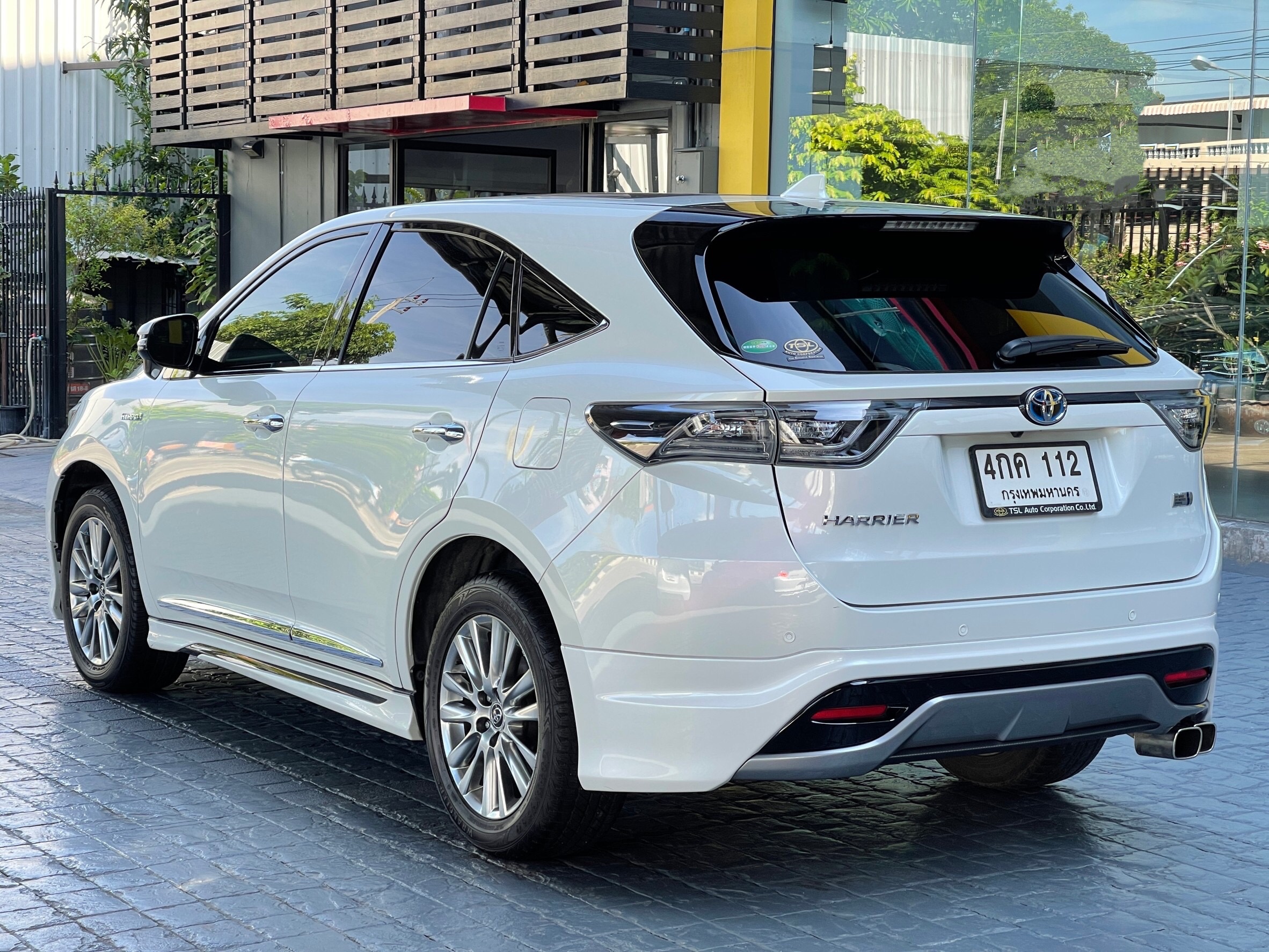Toyota Harrier 2.5 Hybrid ปี 2015
