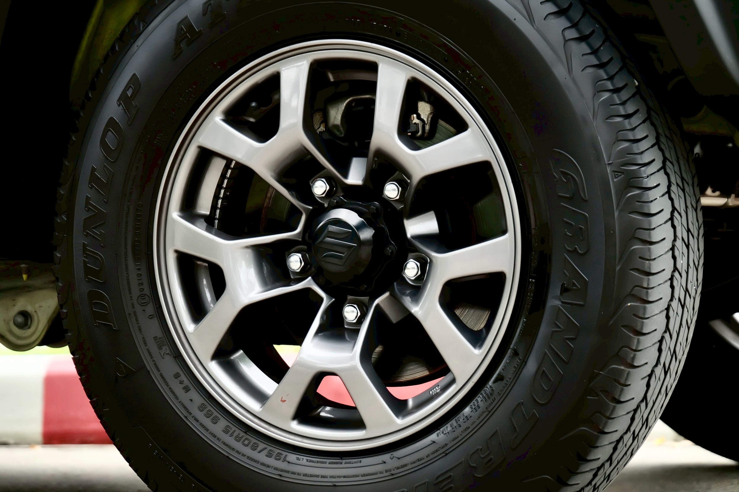 Suzuki Jimny Sierra JC 1.5 AT AWD ปี 2024