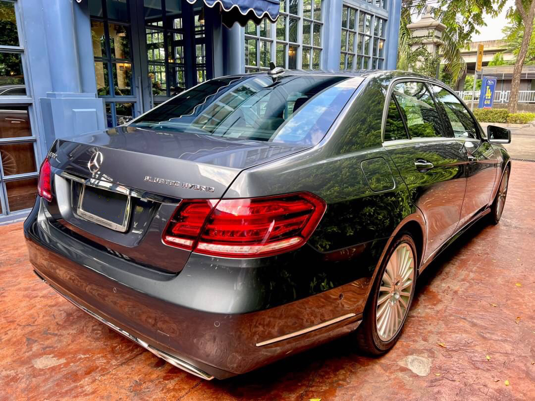 Mercedes Benz E300 Diesel Blutec Hybrid ปี 2016
