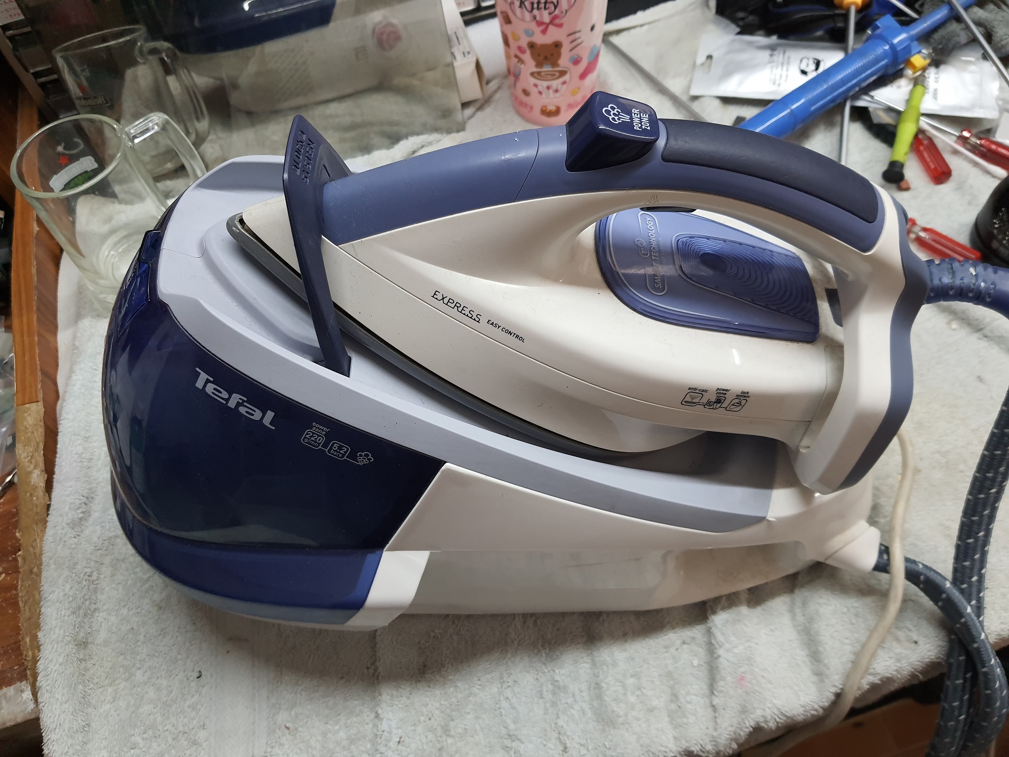ซ่อมเตารีดไอน้ำ ยี่ห้อ TEFAL รุ่น GV7550 อาการไอน้ำไม่ออก