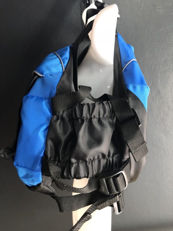 เสื้อชูชีพสำหรับพายเรือคายัค