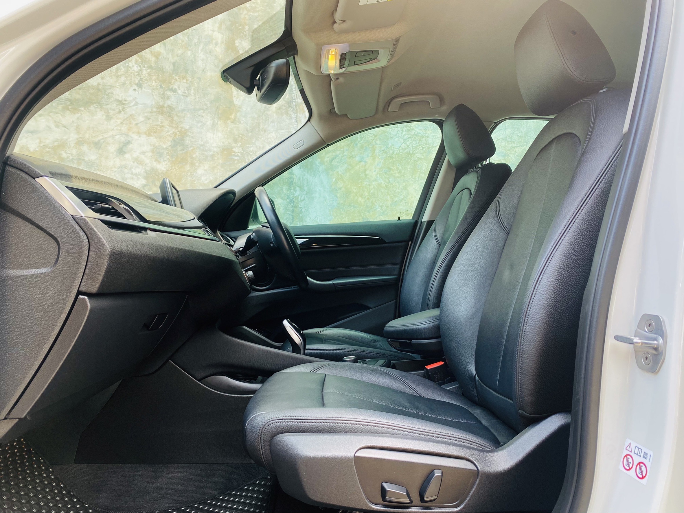 BMW X1 SDRIVE18i ICONIC โฉม F48 ปี 2019