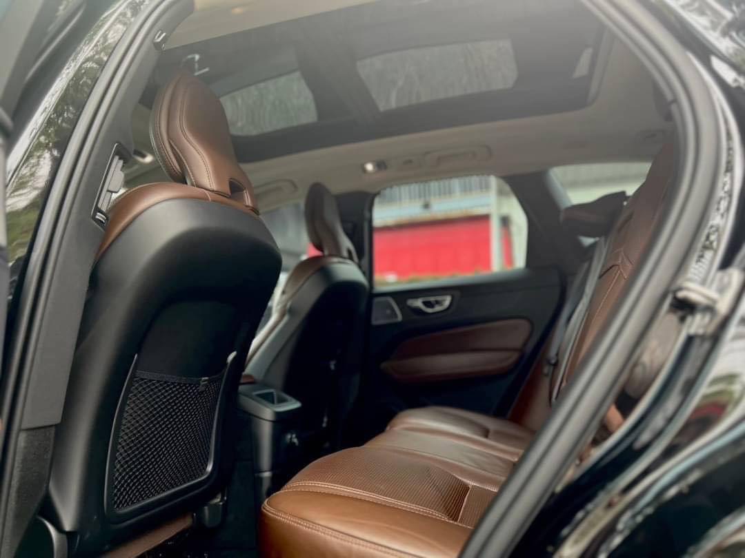 Volvo XC60 T8 Inscription SUV ปี 2018