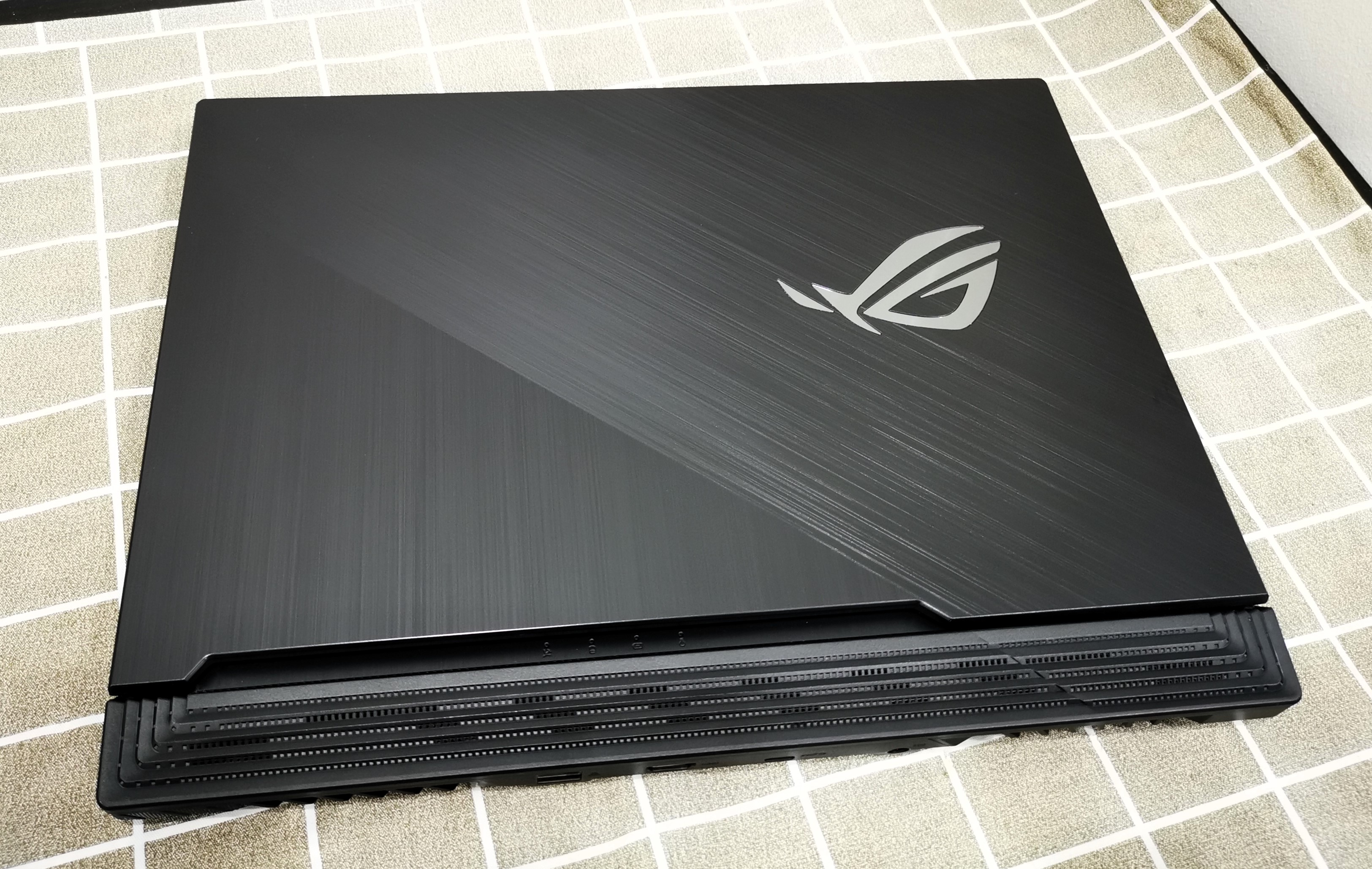 Asus ROG Strix G15 GL542LI-HN053T