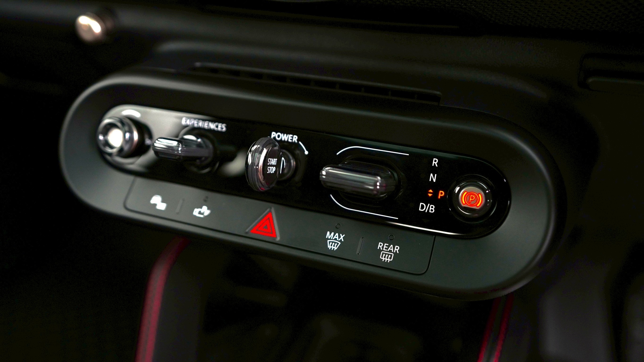 MINI SE JCW J01 Electric ปี 2025