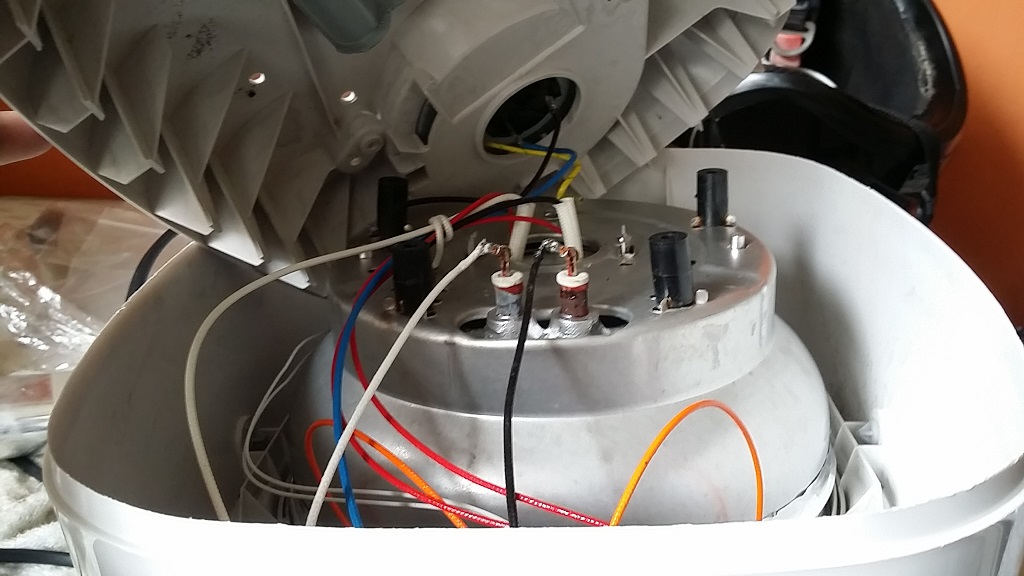 ซ่อมหม้อหุงข้าว ยี่ห้อ SHARP รุ่น KS-ZT10 อาการเครื่องซ๊อตเปิดไม่ติด