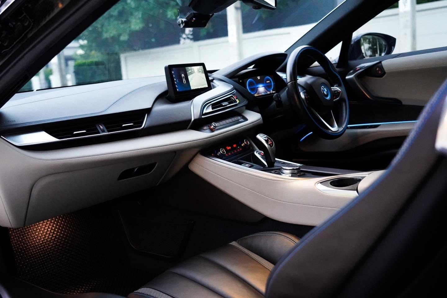 BMW i8 with Pure Impulse ปี 2014