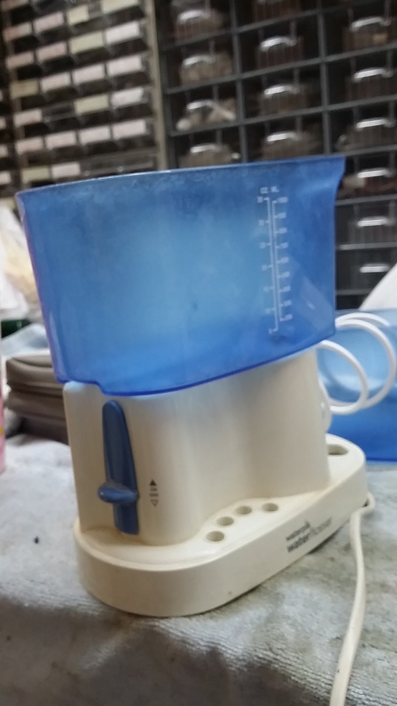 ซ่อมเครื่องทำความสะอาดฟัน ยี่ห้อ WATERPIK รุ่น WP-70E2 อาการน้ำไม่ออก