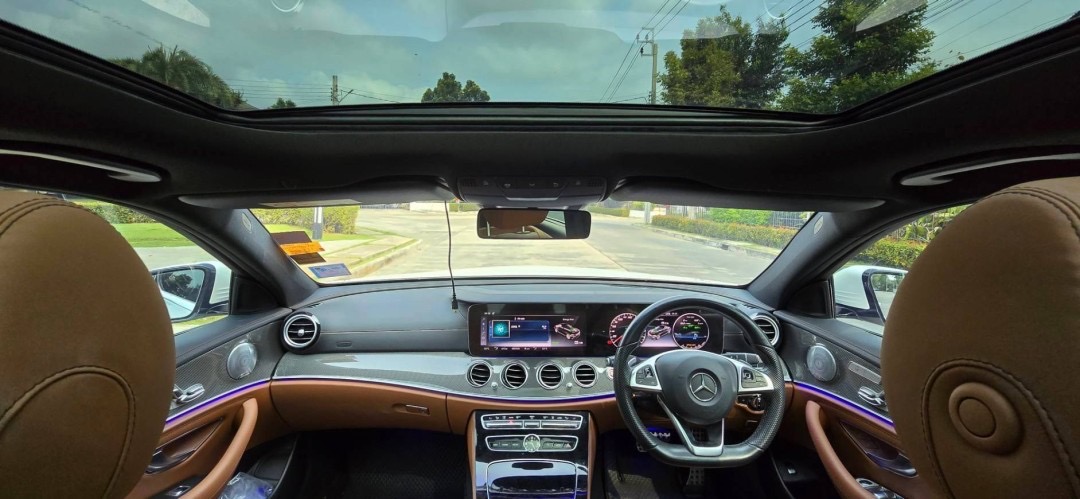 Mercedes Benz E350e AMG ปี 2017