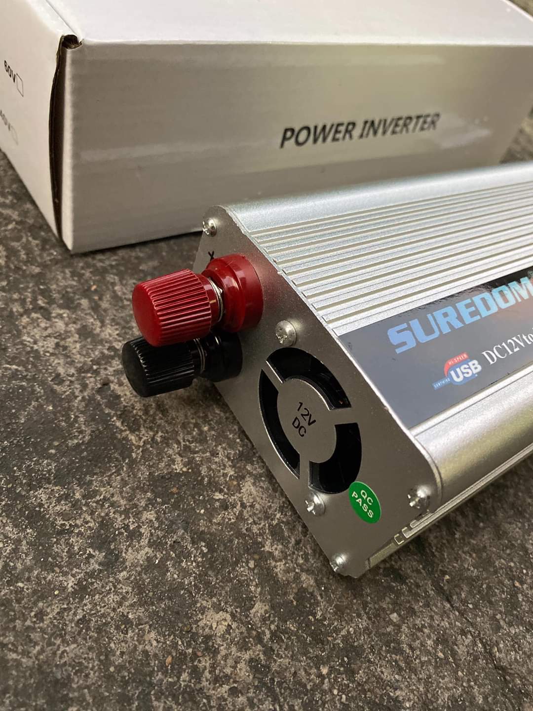 อินเวอร์เตอร์ แปลงไฟ 12V เป็น 220V ขนาด 3,000W ยี่ห้อ Suredom