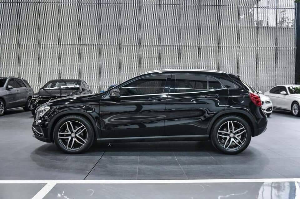Mercedes BENZ GLA 200 Urban ตัว CBU ประกอบนอก ปี 2015