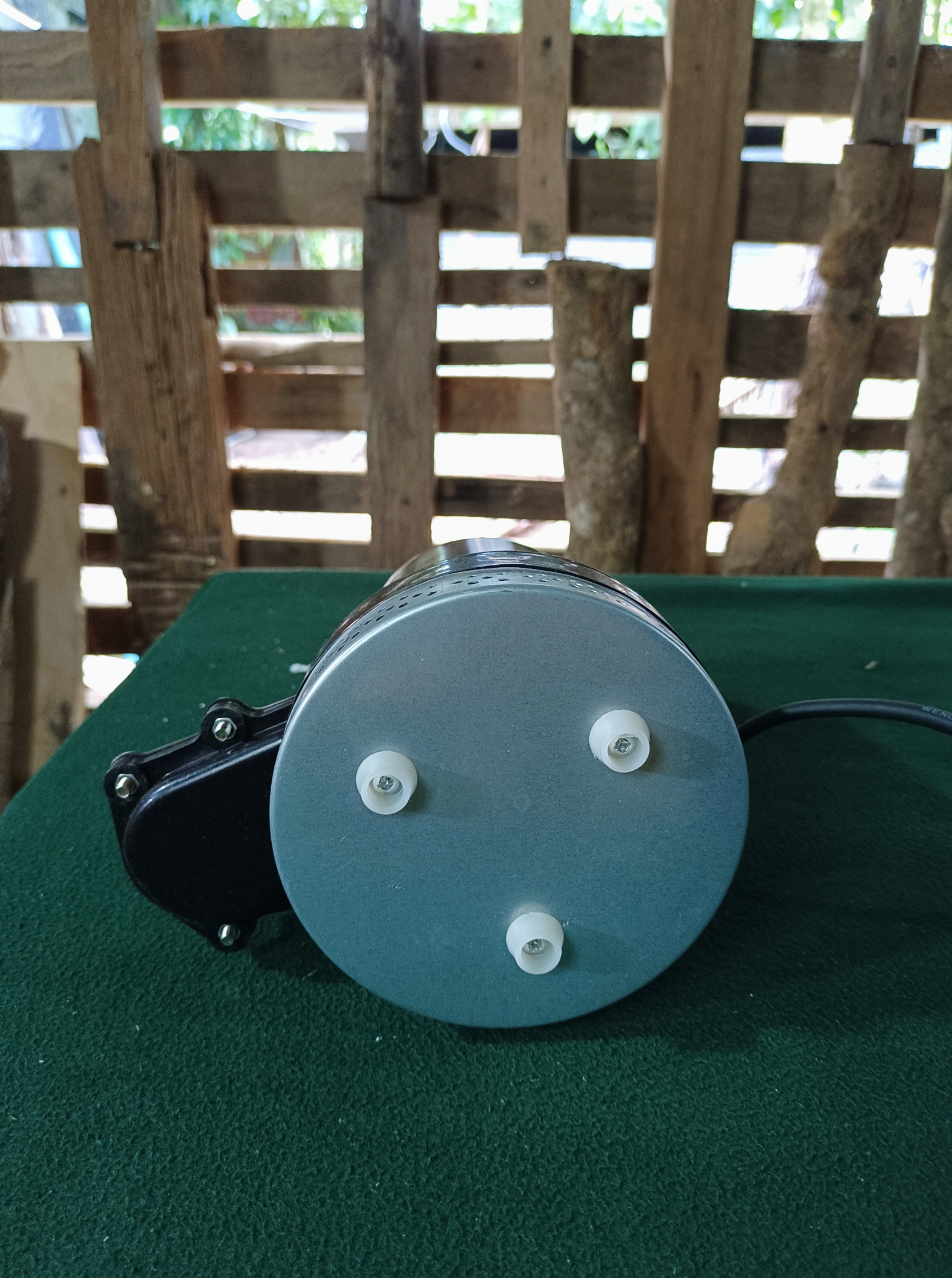 ปั้มไดโว่ แสตนเลส Onsen 24V แถมตัวคีบแบต 1 คู่ ท่อ 3 ขนาด แบบทองเหลือง สายยาว 5 เมตร