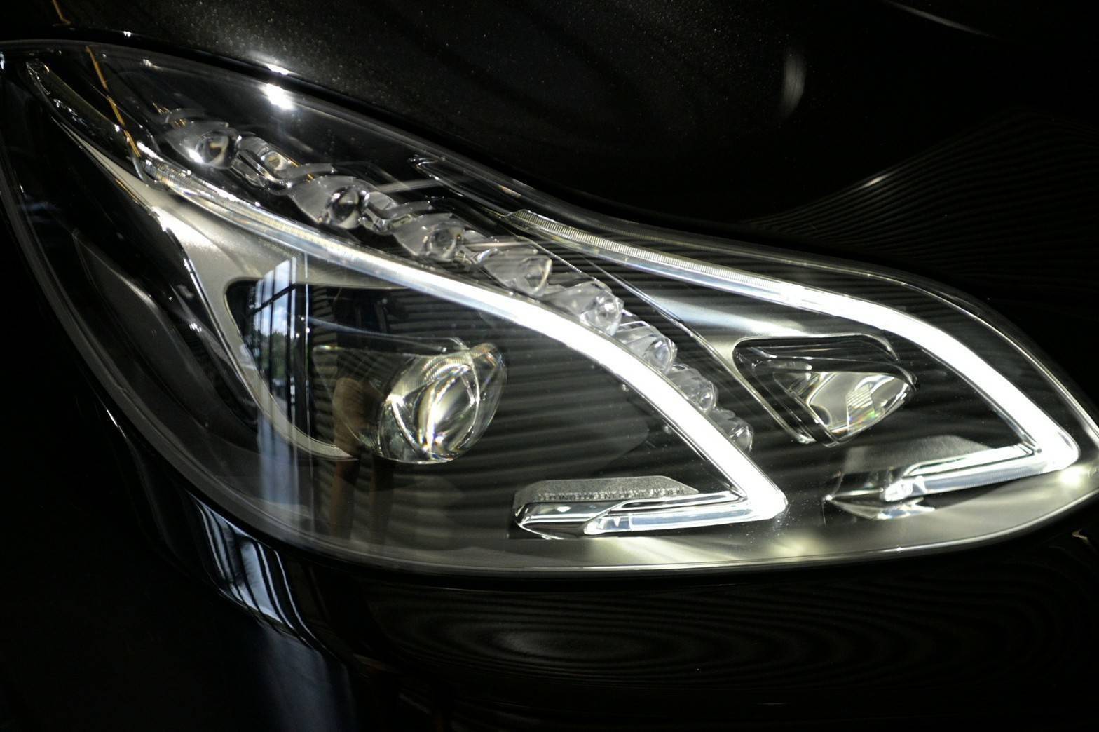 Mercedes-Benz E300 AMG Bluetec Hybrid ปี 2015