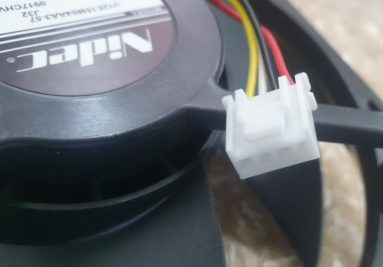 U12E15MS4AA3-57 พัดลมตู้เย็น SHARP 15VDC พาร์ทบริษัท RMOTRA155CBZZ