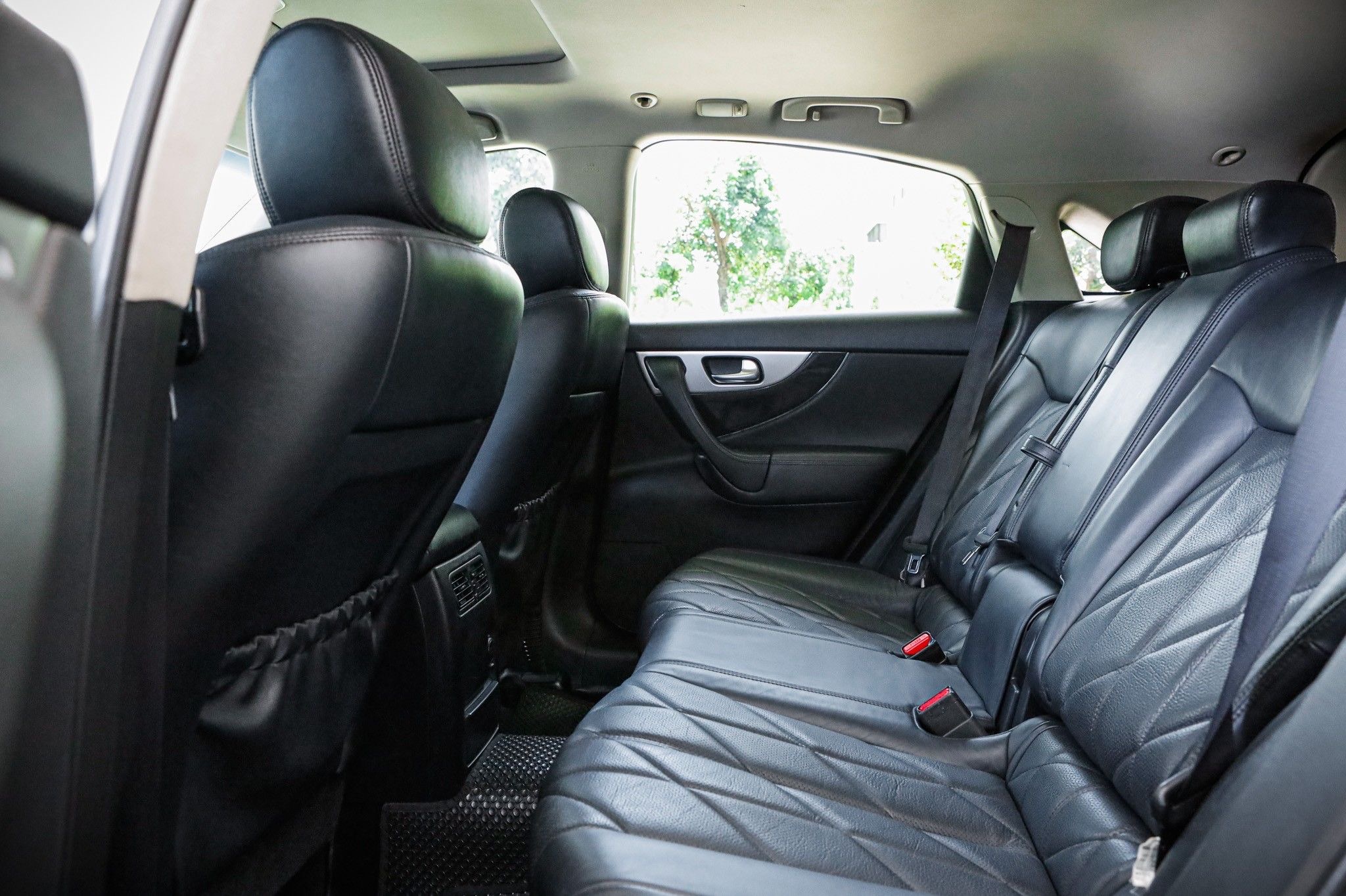 Infiniti FX30d ปี 2015
