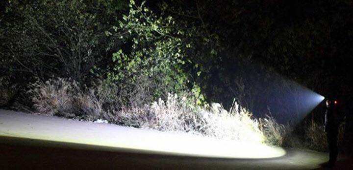 ไฟฉายคาดหัว มีไฟสีแดงข้างหลังด้วย