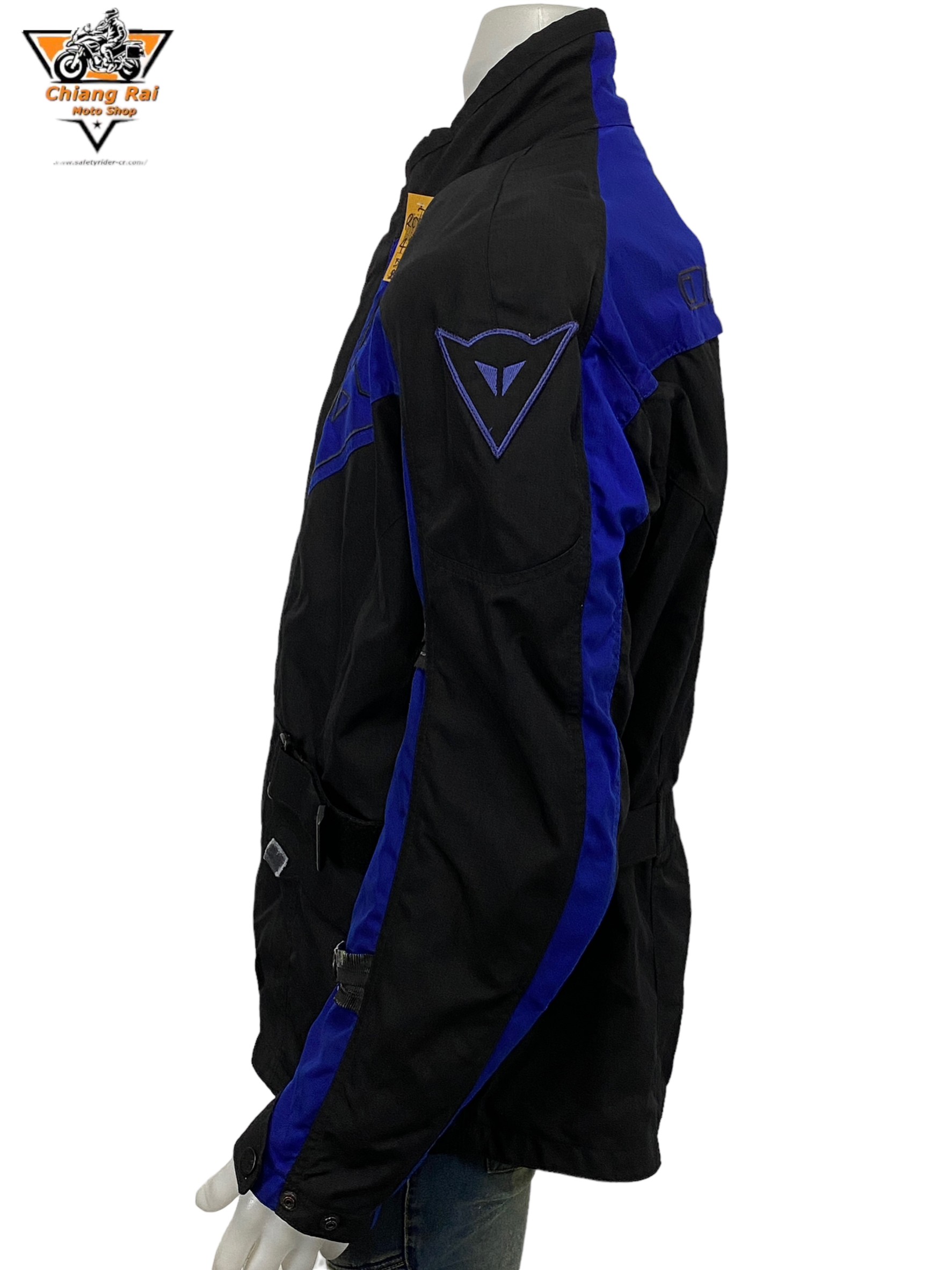 เสื้อขี่มอเตอร์ไซด์( มือสอง) RCTA 493: อก 52" ยาว 30" (2XL) **DAINESE**