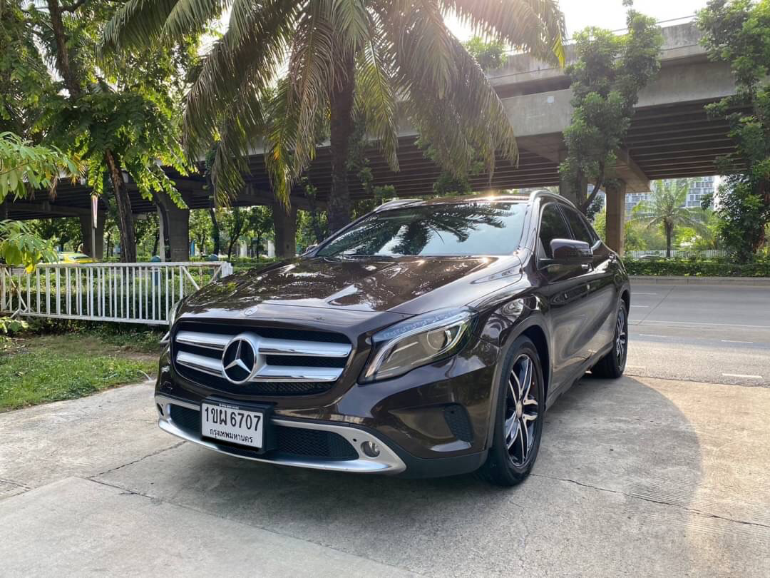 Mercedes Benz GLA200 Urban ปี 2015