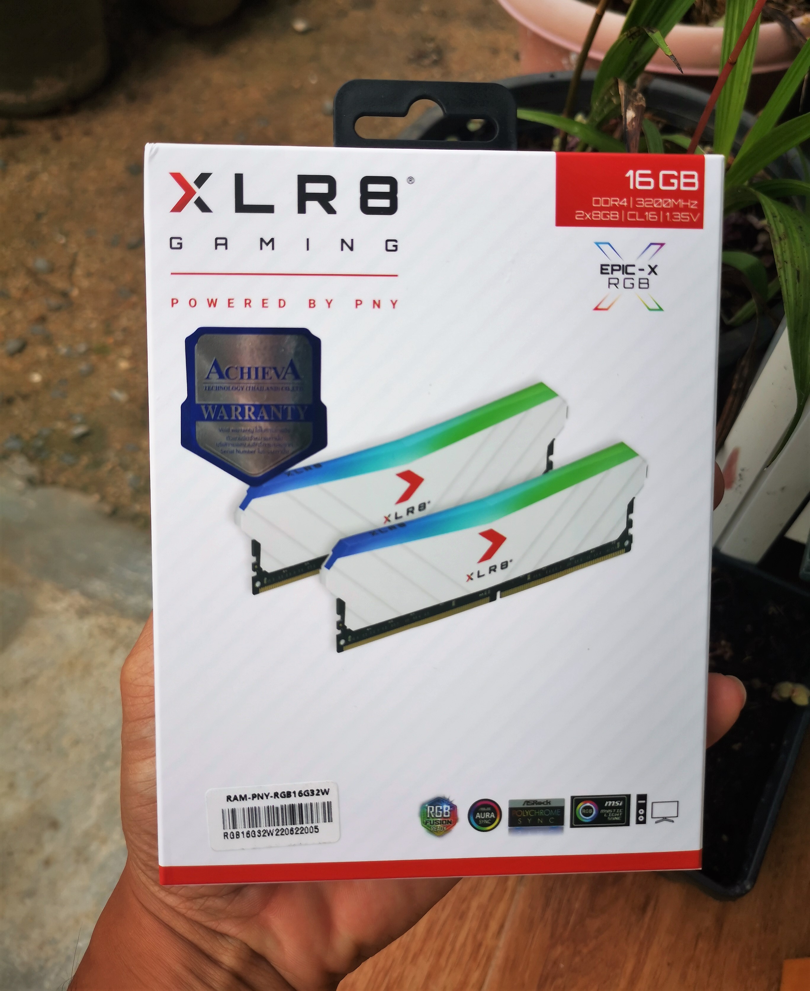 Ram PNY XLR8 DDR4 16GB(8GBX2)/3200 RGB White