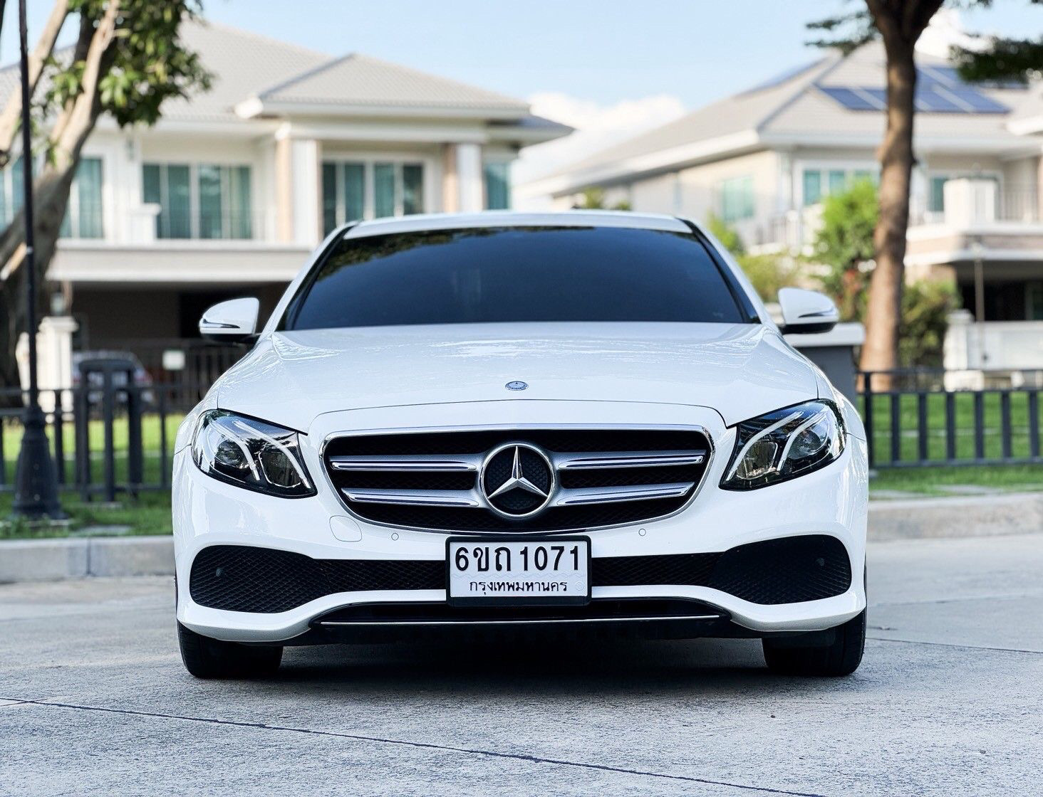 Mercedes Benz E220d (ดีเซลล้วน) Top W213 ปี 2017