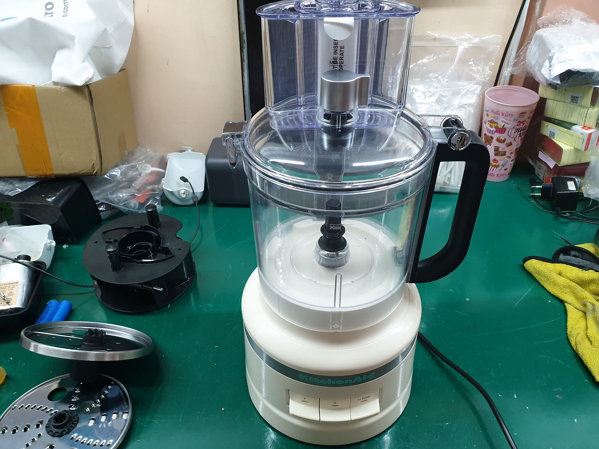ซ่อมเครื่องเตรียมอาหาร ยี่ห้อ KitchenAid รุ่น 5KFP1319WAC อาการเครื่องไม่ทำงาน