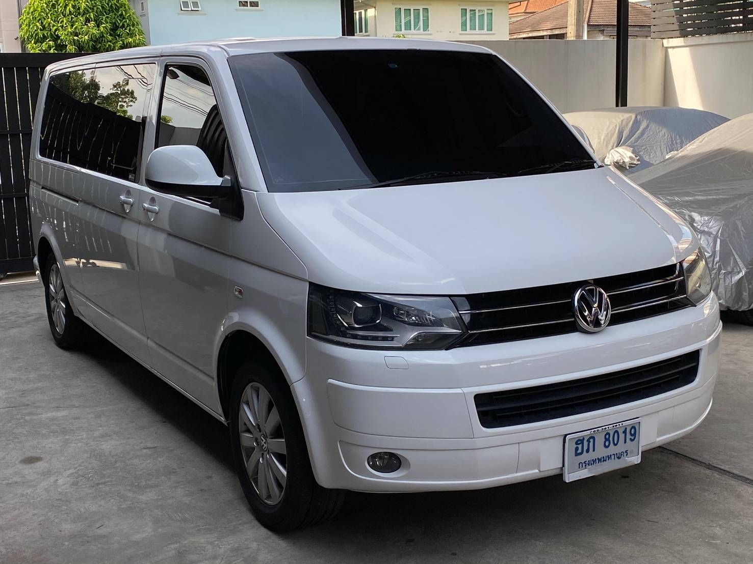 Volkswagen Caravelle 2.0 TDI ดีเซล ปี 2013