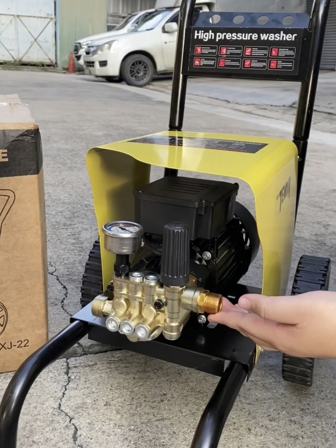 เครื่องฉีดน้ำแรงดันสูงมีล้อ ยี่ห้อ Tenya รุ่น QXJ-22