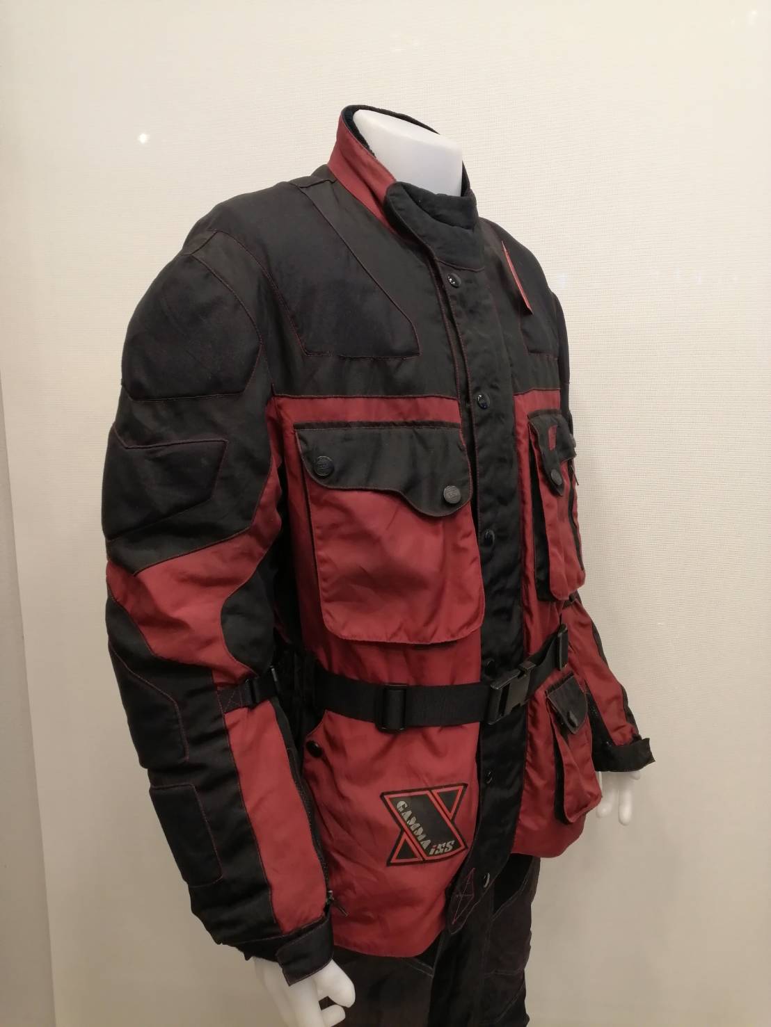 เสื้อขี่มอเตอร์ไซด์( มือสอง) RCT 208 ขนาด : อก 54" ยาว 31" **ยี่ห้อ IXS**