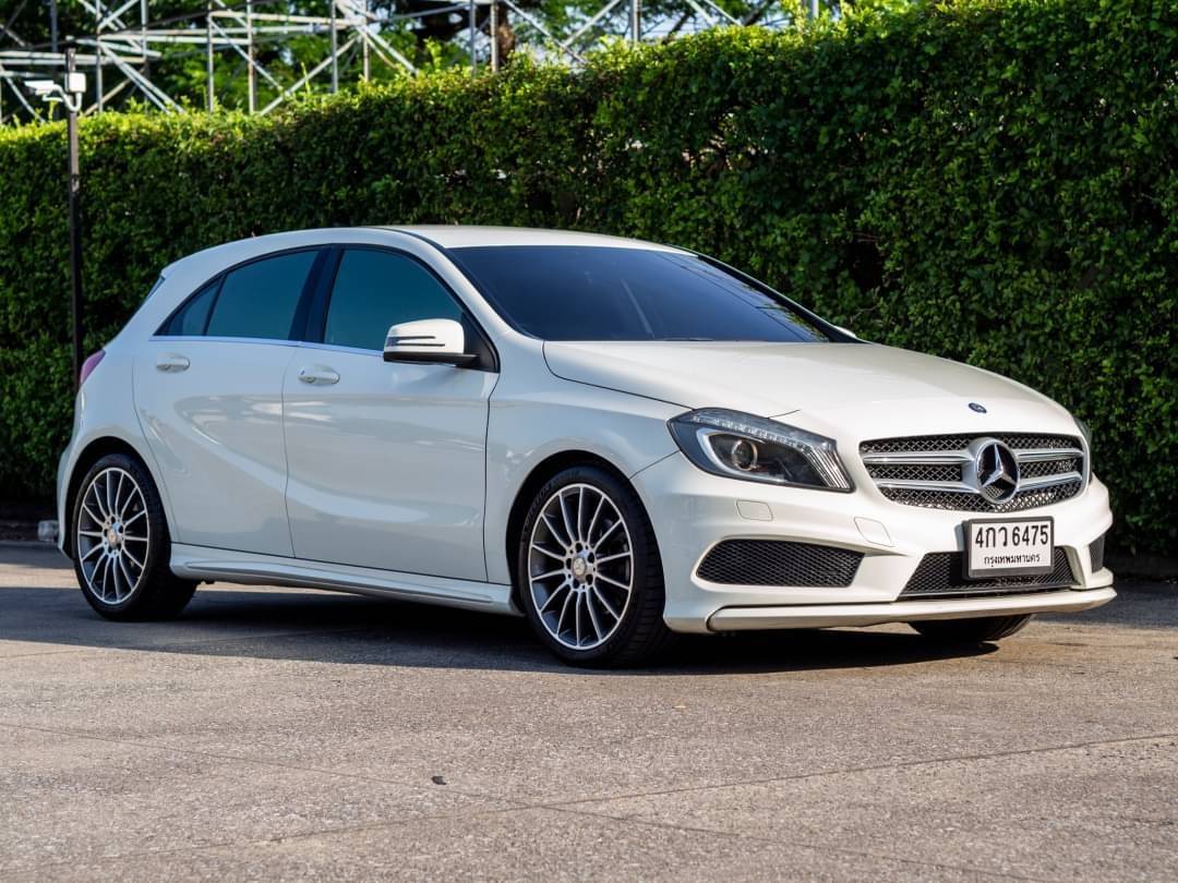 MERCEDES BENZ A180 AMG ปี 2015