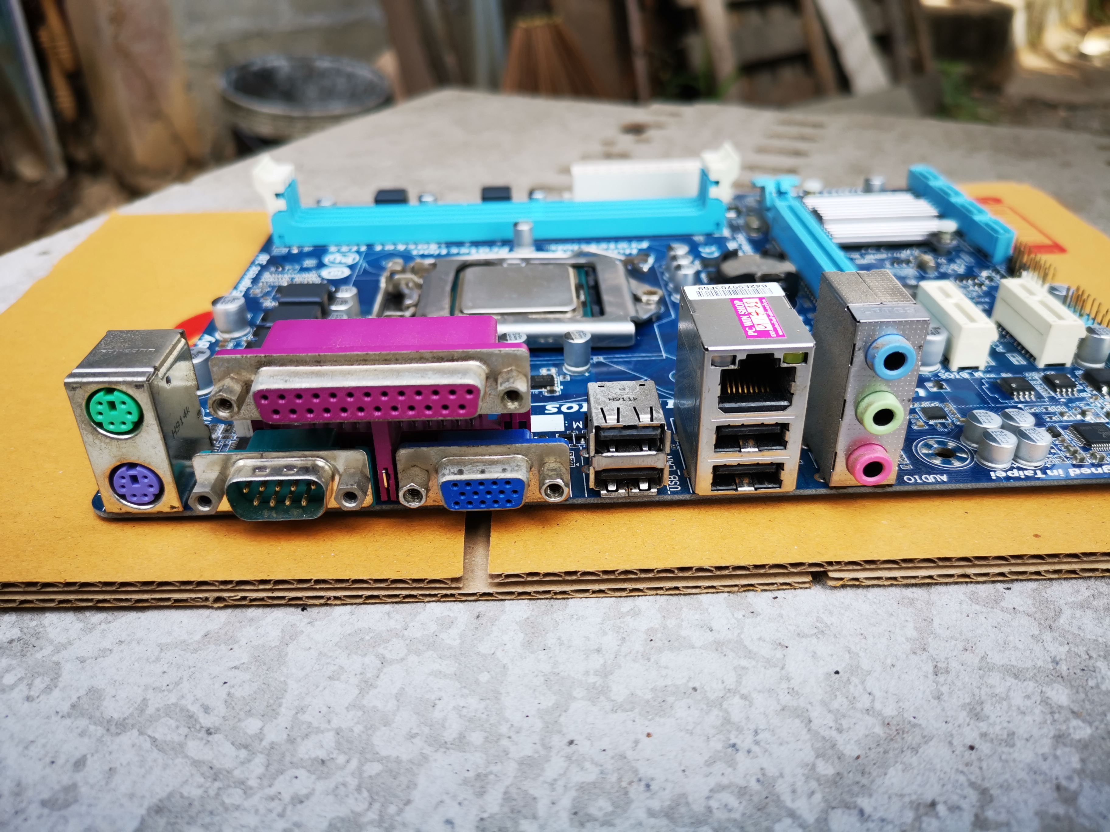 ขายยกเซ็ต บอร์ด + ซีพียู + Ram