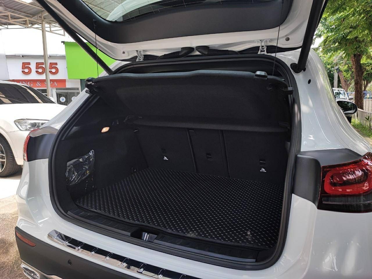 MERCEDES BENZ GLA 200 Progressive ปี2022