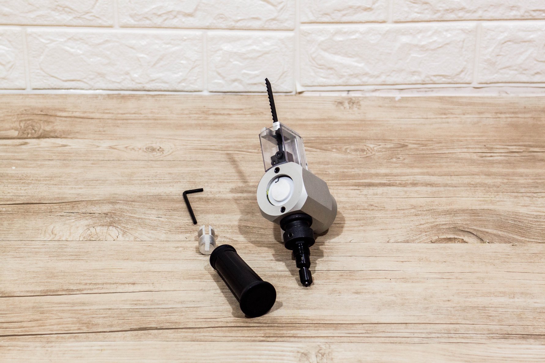 MARCH เครื่องตัดแนวตั้งรุ่นใหม่ แถมฟรี! ใบตัดไม้ 5 ชิ้น