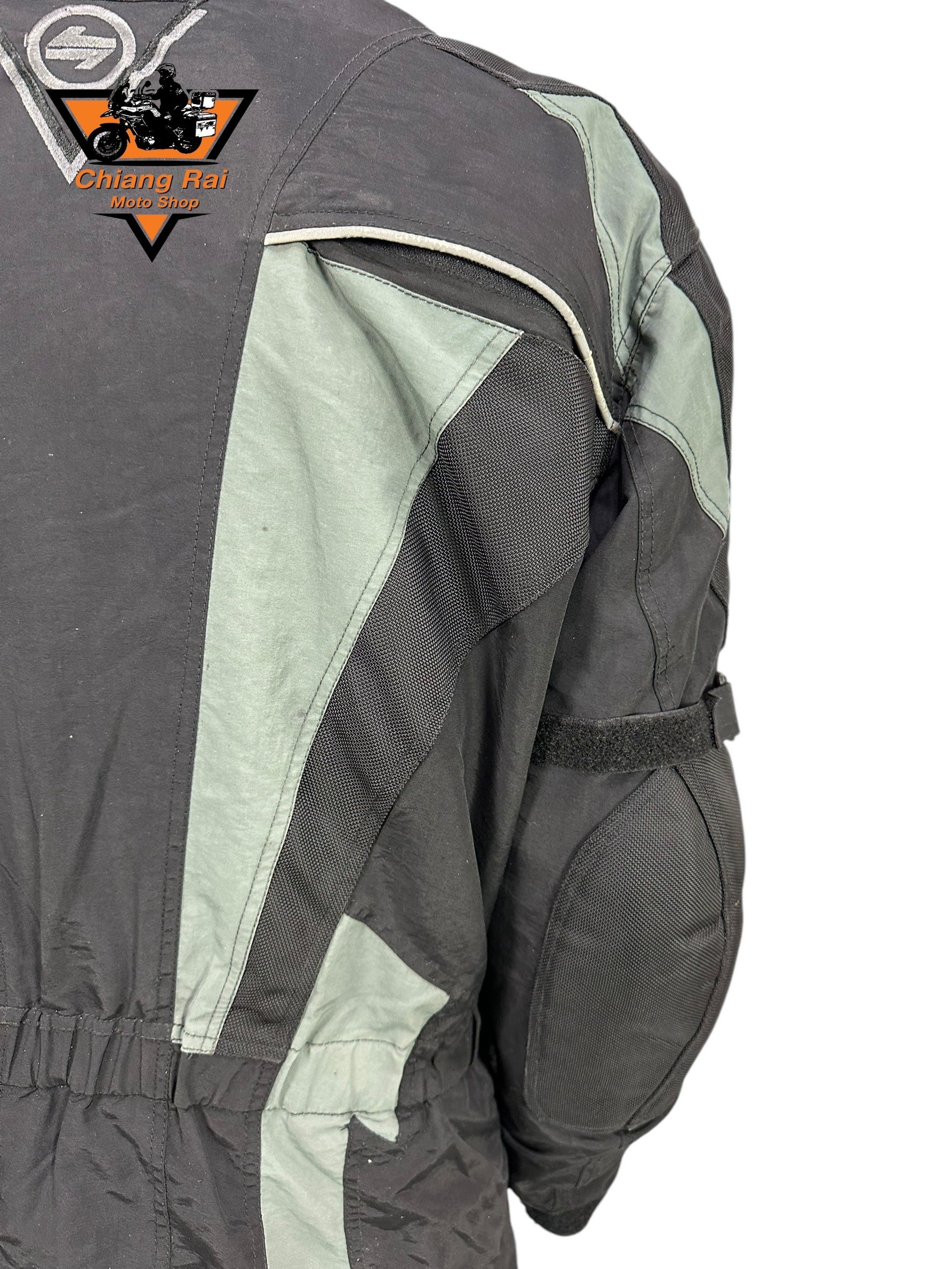 เสื้อขี่มอเตอร์ไซด์( มือสอง) RCTA 723 อก 50" ยาว 30 (XL) **ORINA**