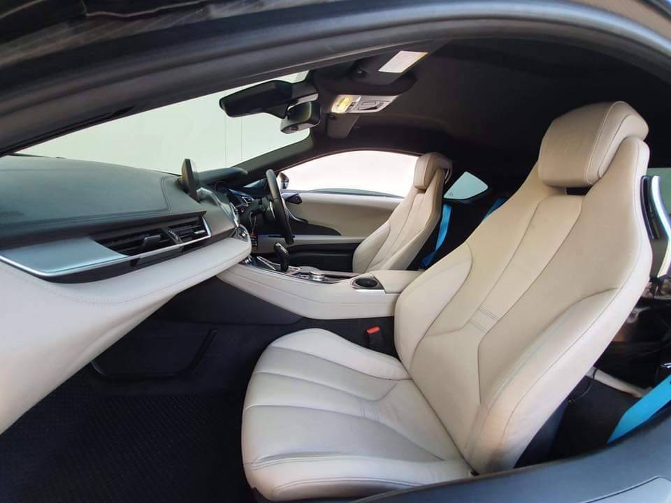 BMW i8 ปี 2015