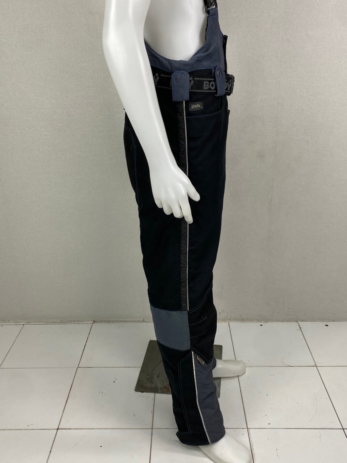 ชุดสำหรับขี่มอเตอร์ไซด์ ( มือสอง ) SET 008 ชุดทัวริ่ง เสื้อการ์ด + กางเกง ยี่ห้อ* ** BOY***