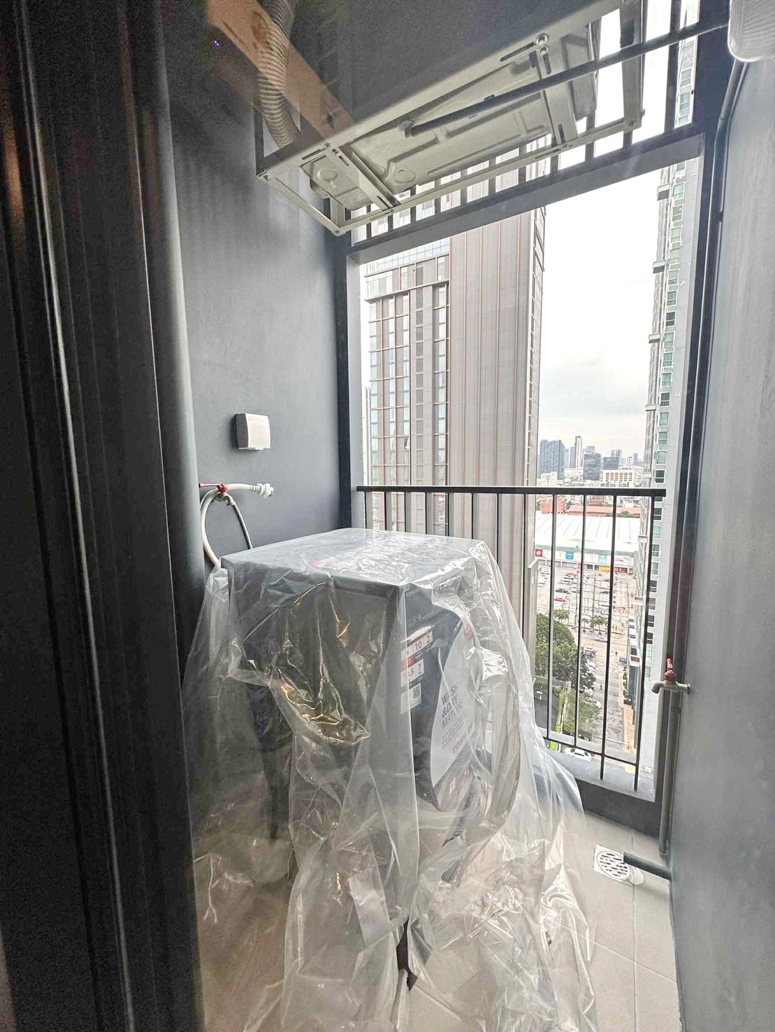 Aspire Onnut Station (200 meters from Onnut BTS station)