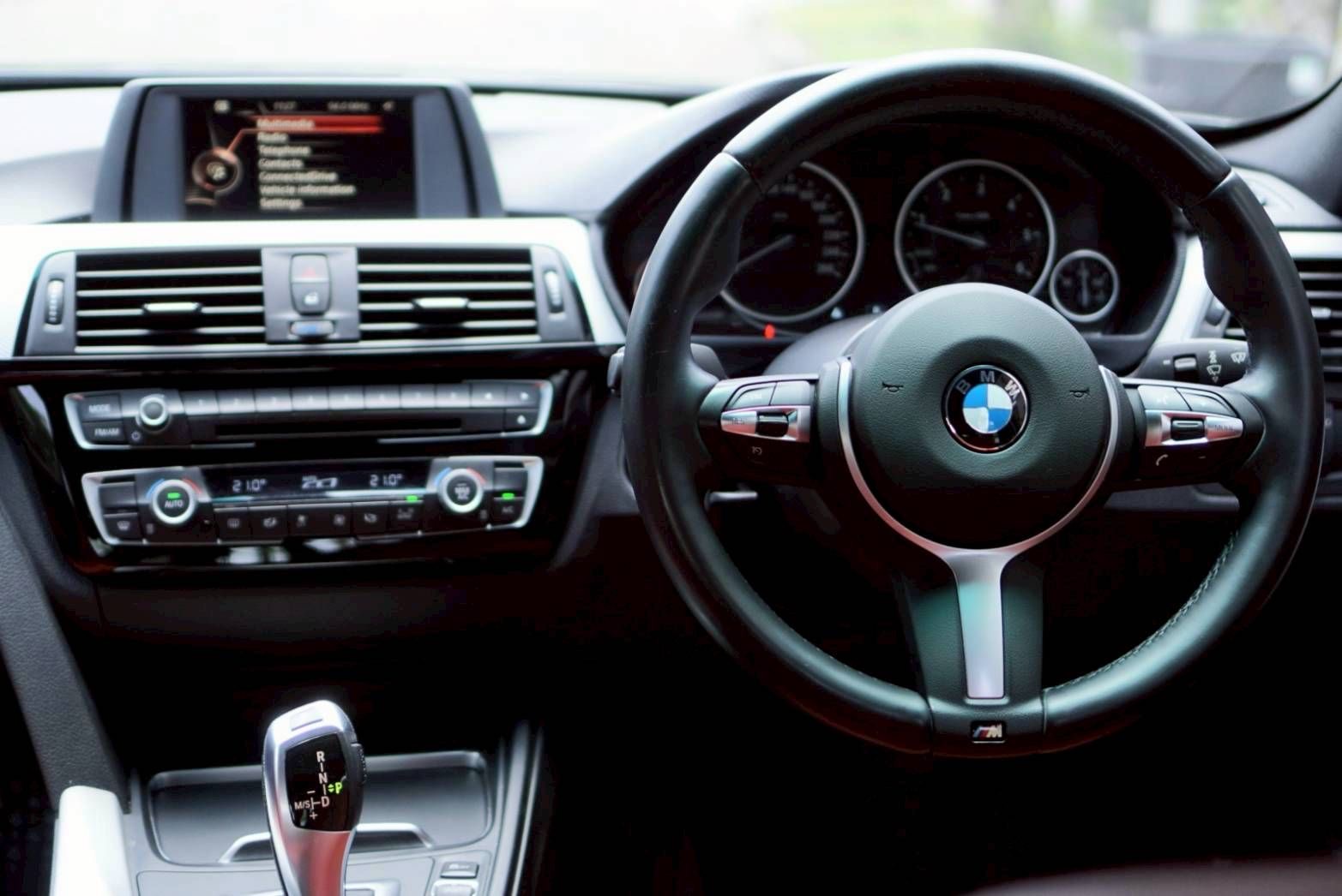 Bmw 320d M SPORT LCI F30 ปี 2017