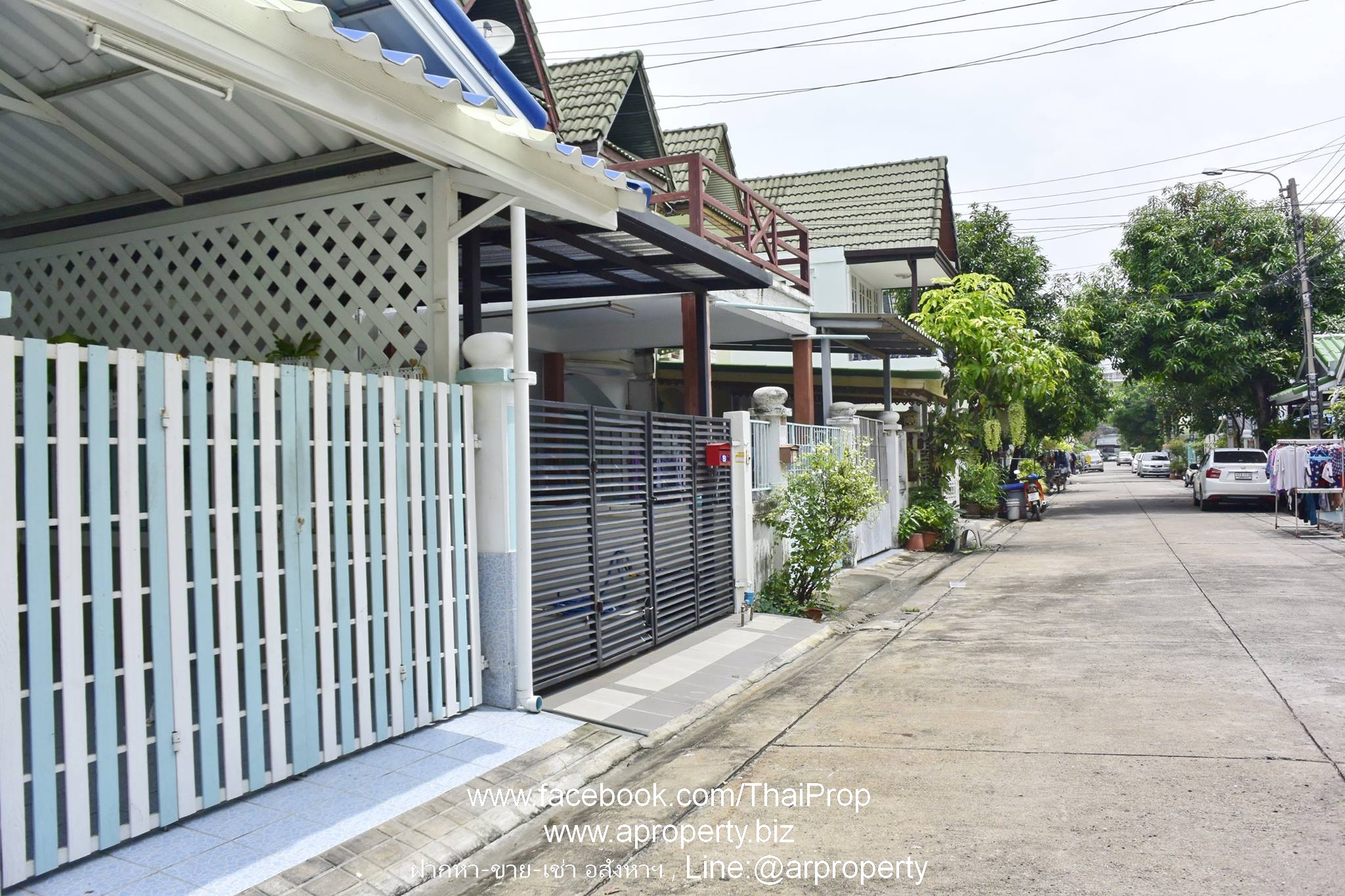 ให้เช่าท/ฮ 2 ชั้น เรวดี 61 ใกล้รถไฟฟ้าหลายสถานี