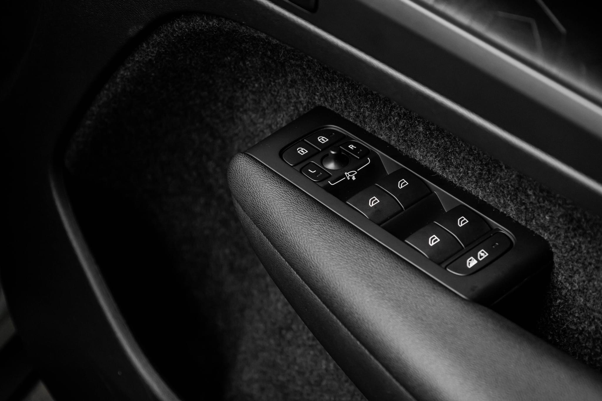 Volvo XC40 Recharge Pure Electric ปี 2023