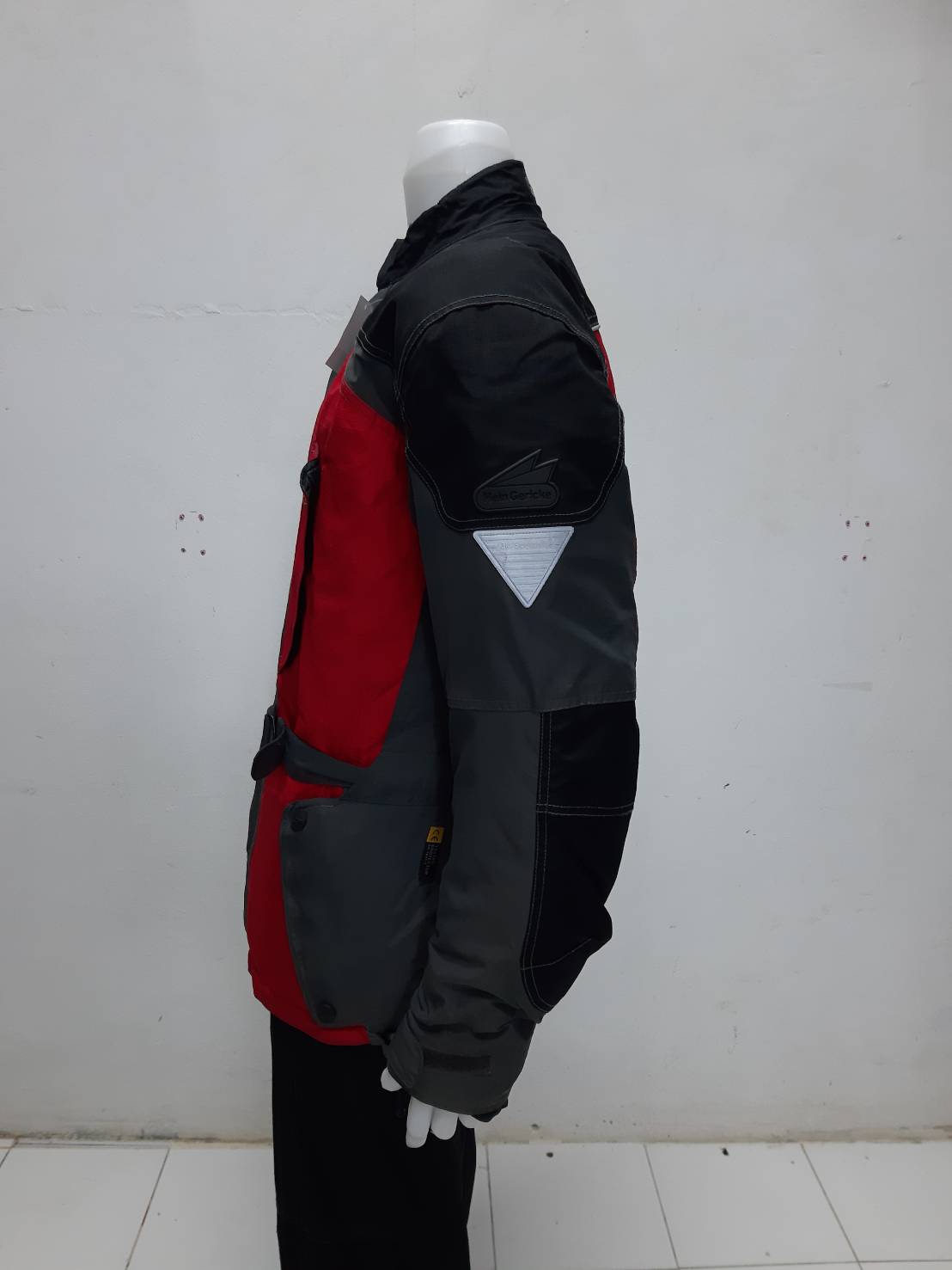 เสื้อขี่มอเตอร์ไซด์( มือสอง) RCT 585 อก 50" ยาว 30" ยี่ห้อ **Hein Gericke**