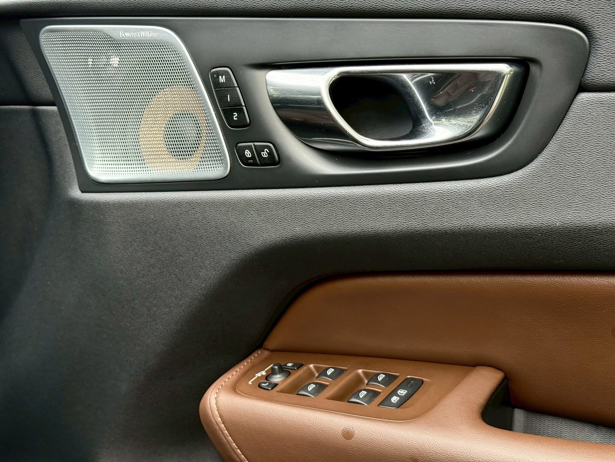 VOLVO XC60 T8 Inscription ปี 2019