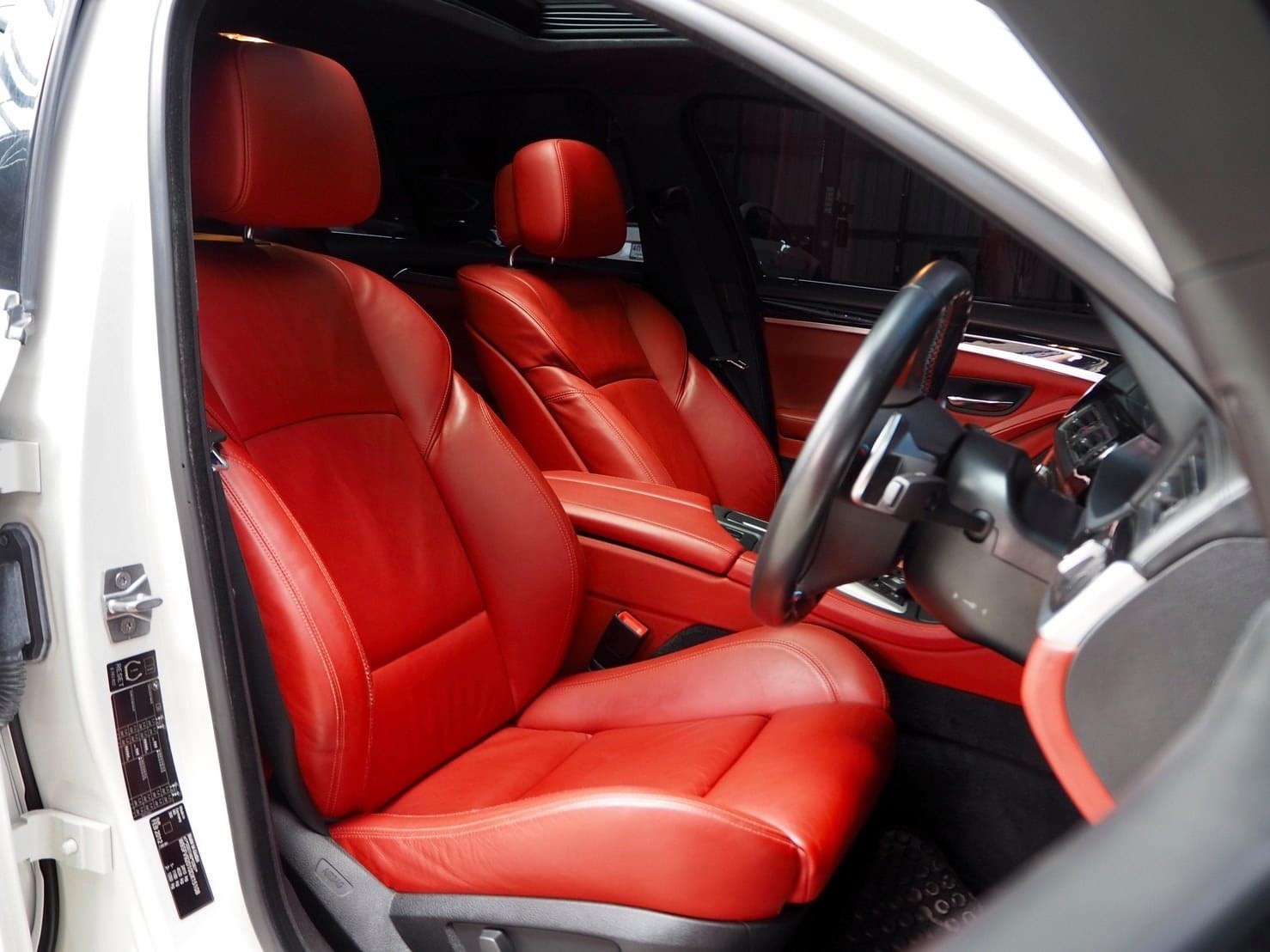 BMW M5 F10 ปี 2012