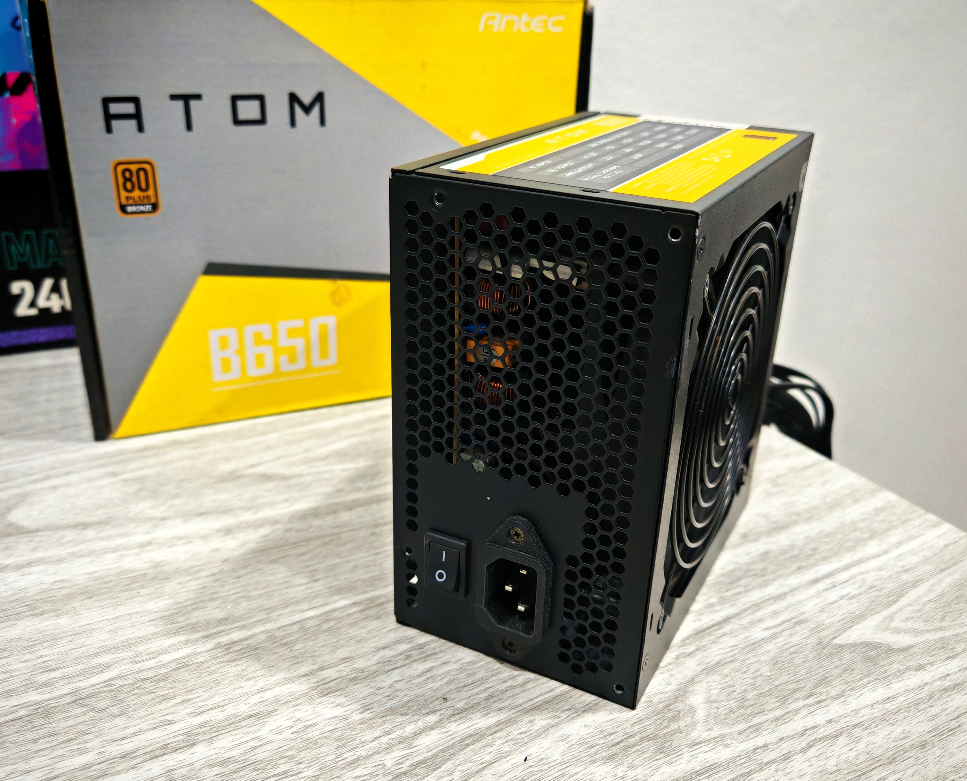 PSU ATOM B650 650W (80+ Bronze)