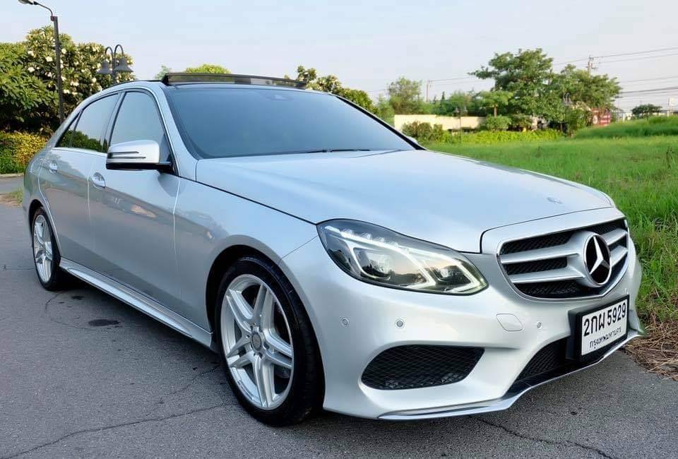 Benz W212 E300 Bluetec Hybrid AMG Package ปี 2013