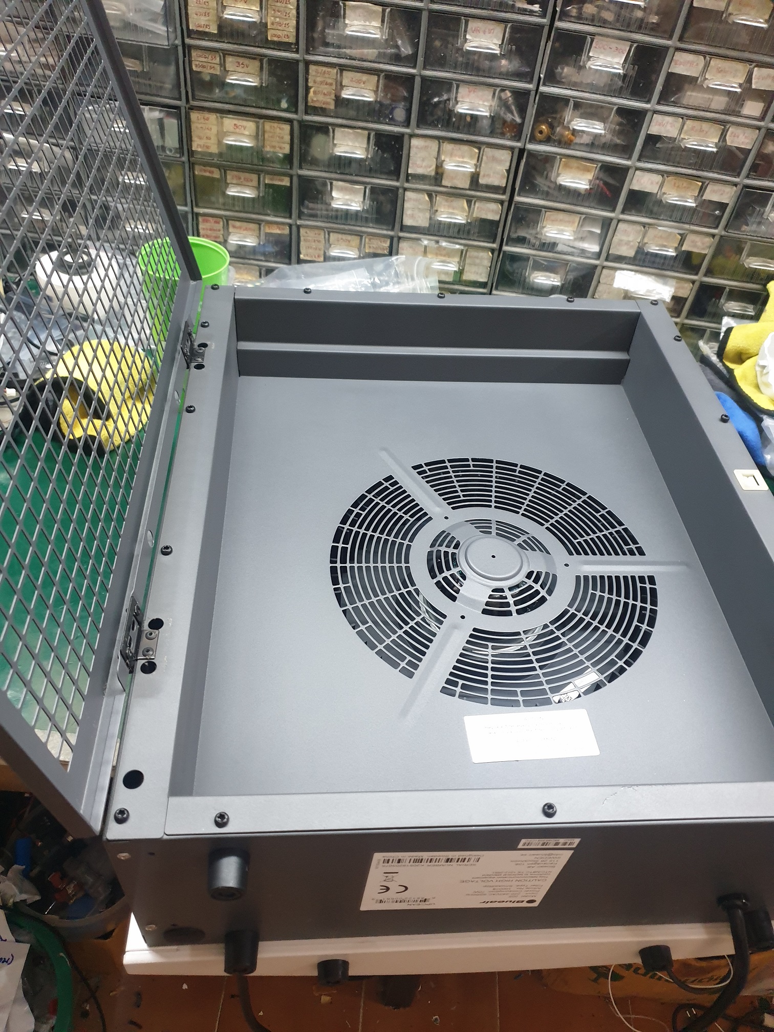 ซ่อมเครื่องฟอกอากาศ ยี่ห้อ BLUEAIR รุ่น BLUEAIR_205 อาการเครื่องไม่ทำงาน